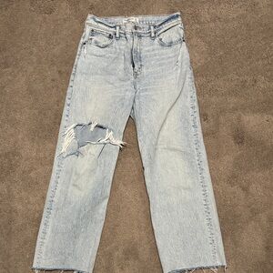 A&F the 90s relaxed jean high-rise size 29